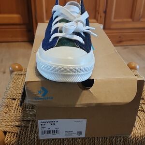 Converse Kids Low Top Sneakers in Navy, Green & White